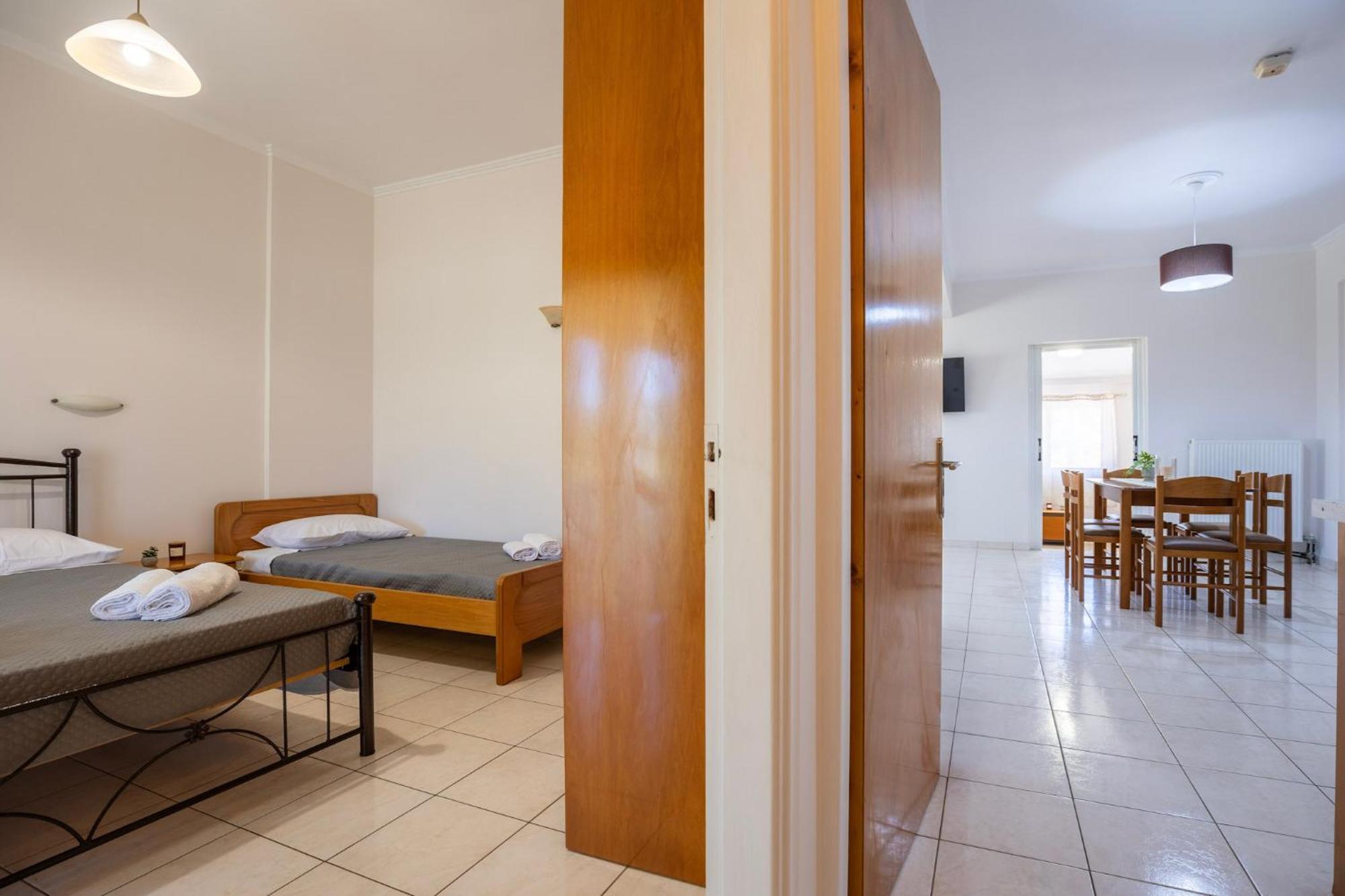 Varvarigos Village Apartment *